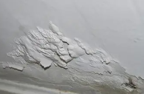 临桂楼顶漏水维修公司分享下临桂卫生间防水层的施工及细部处理。